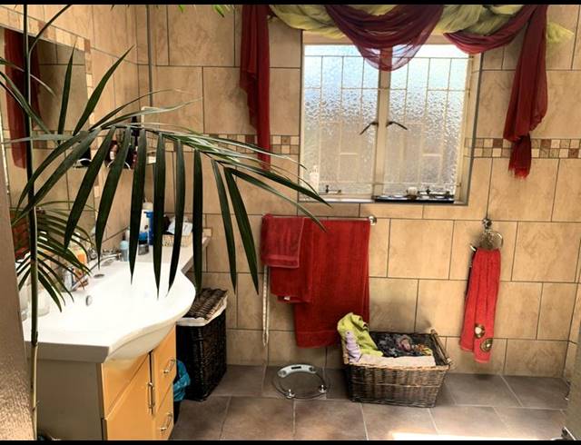 4 BEDROOM HOUSE FOR SALE IN BEYERS PARK